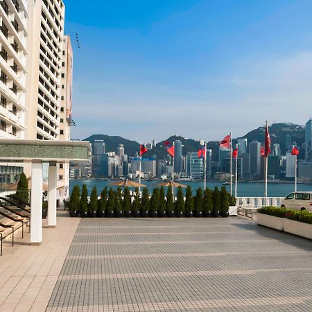 Marco Polo Hongkong Hotel Eksteriør bilde View of Victoria Harbour from the hotel