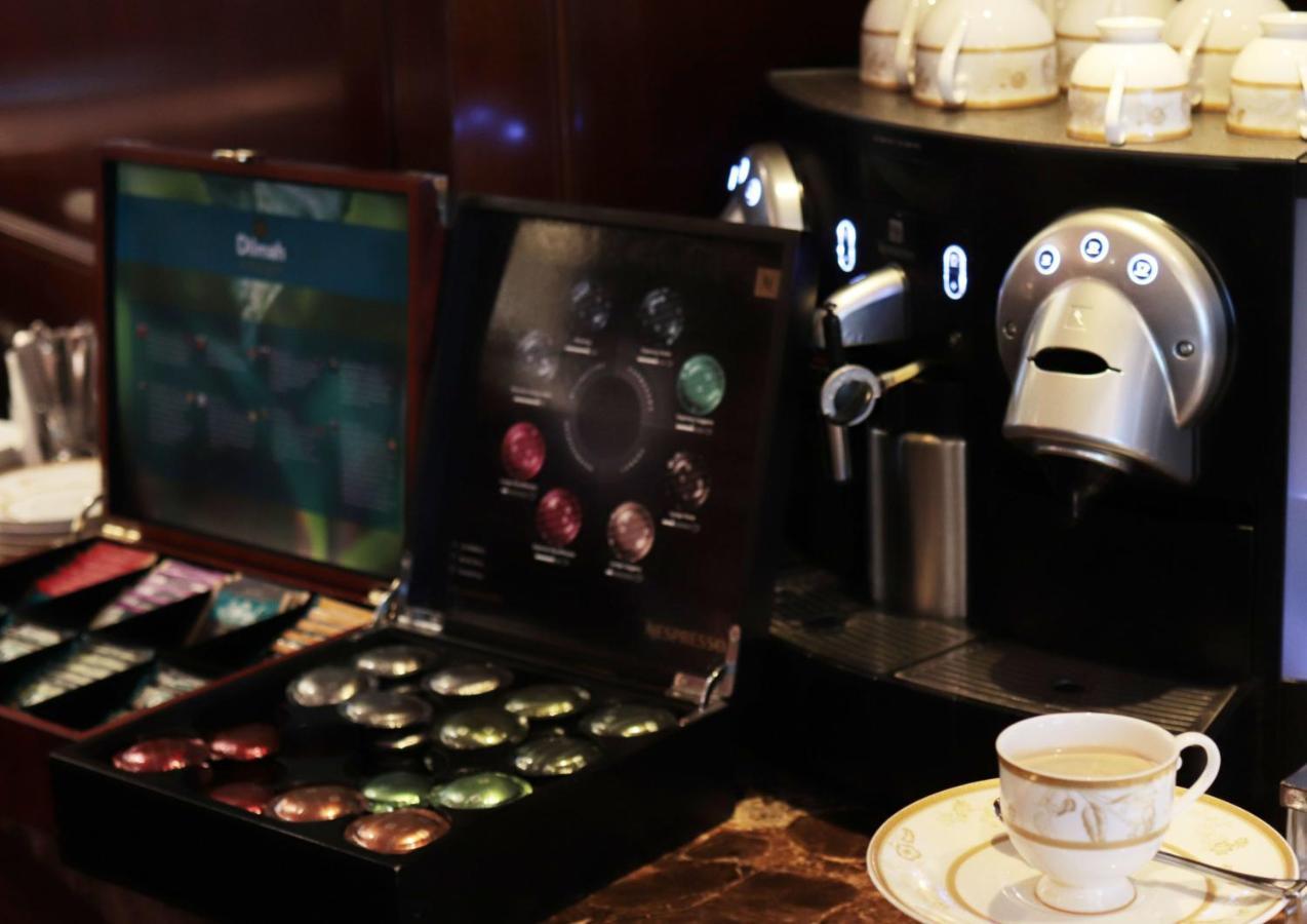 Marco Polo Hongkong Hotel Eksteriør bilde A Nespresso machine