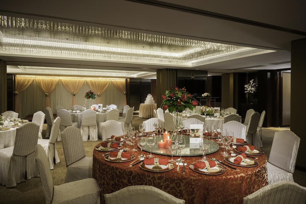 Marco Polo Hongkong Hotel Eksteriør bilde A wedding banquet in a hotel